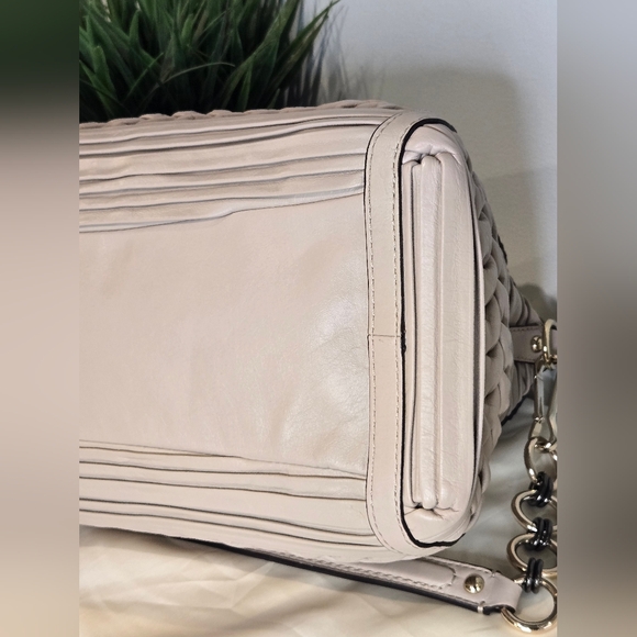 Coach Madison Caroline Satchel - Picture 9 of 16